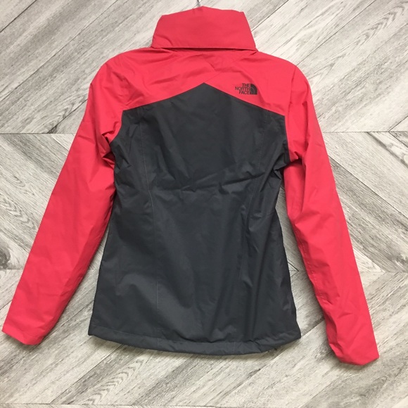 The North Face Resolve Plus Jacket Atomic Pink XS - Picture 5 of 7